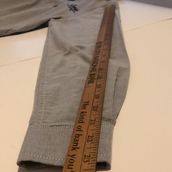 Velocity J Leinenkugel Gray Long Sleeve Button Down Casual Shirt Men’s Size M - Picture 11 of 12